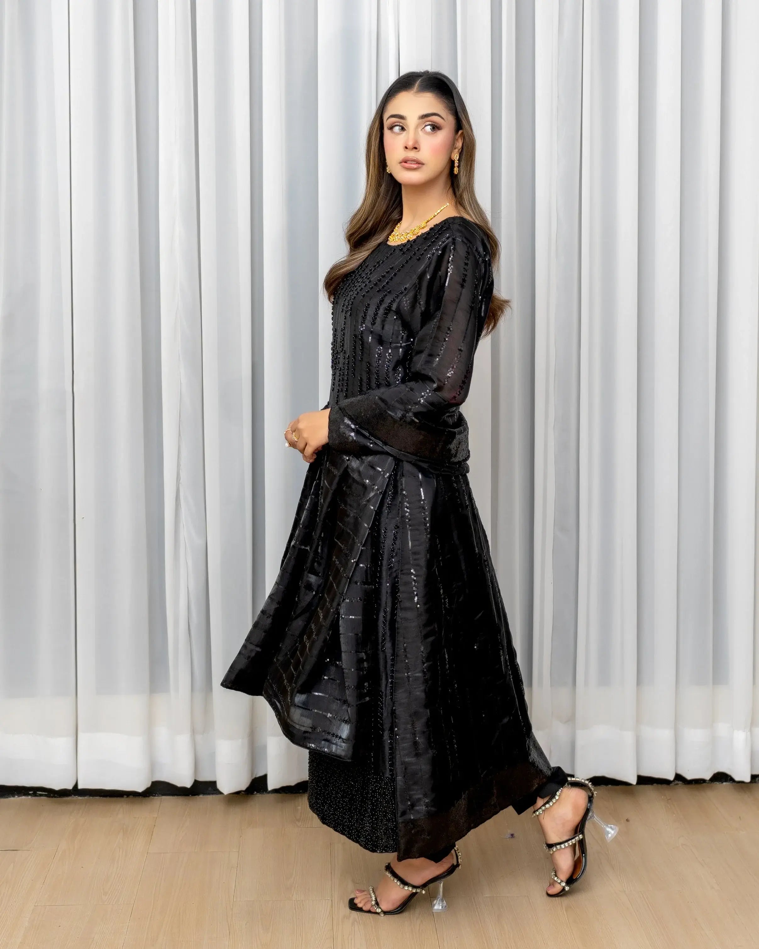 Black Embellished 3PC Suit – Luxury Party Wear Dress for Women Pakistan