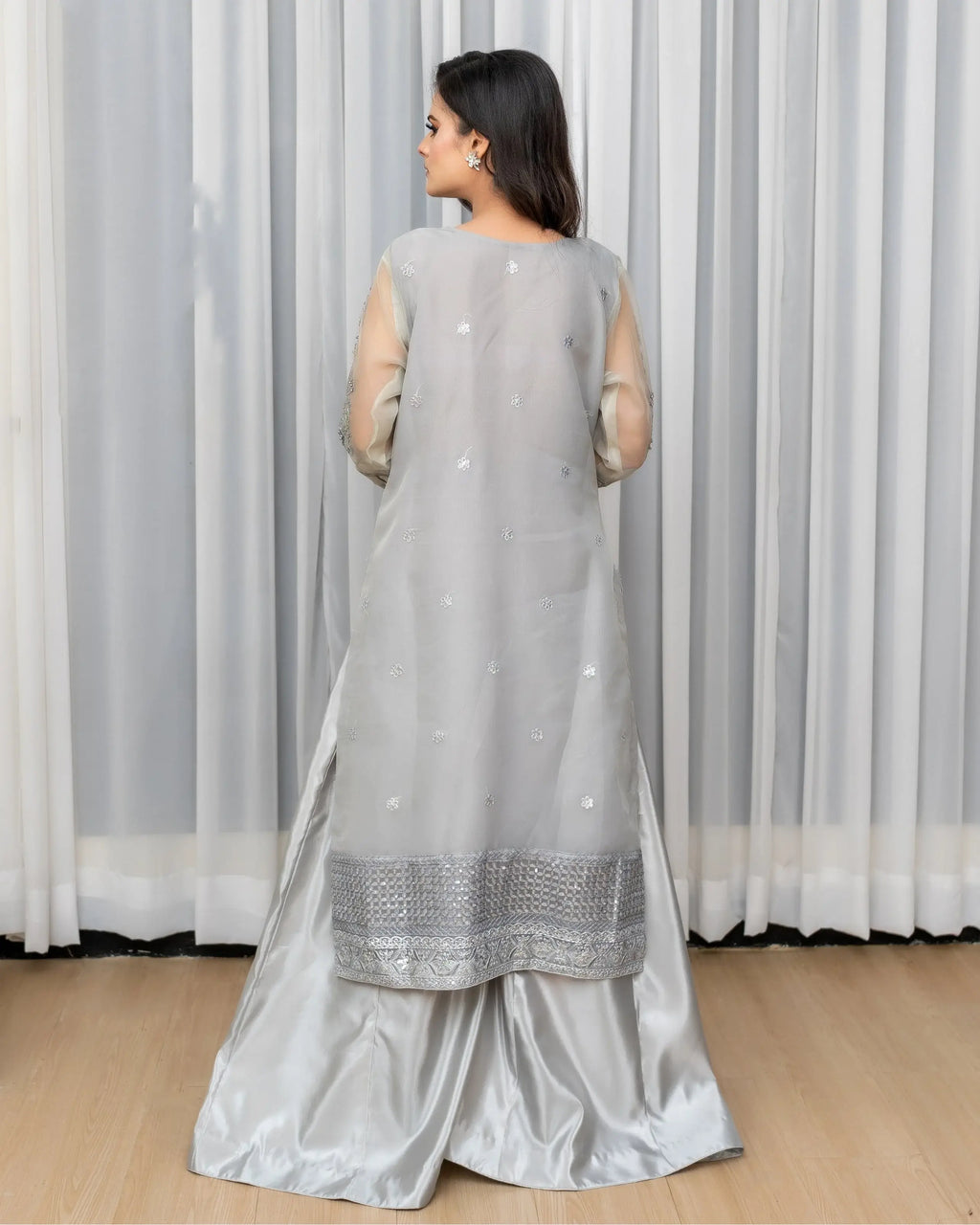Grey Embroidered Organza 3PC Suit – Wedding & Party Wear Pakistan
